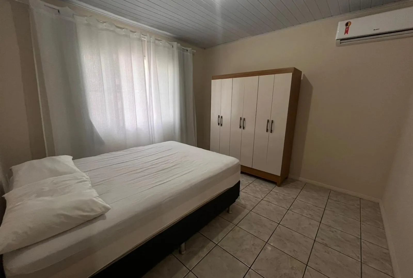 Casa Poucos Passos Do Mar Villa Bombinhas Holiday home